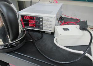 手機電腦充電器留在插座上是否耗電？電線電纜的作用與安全使用